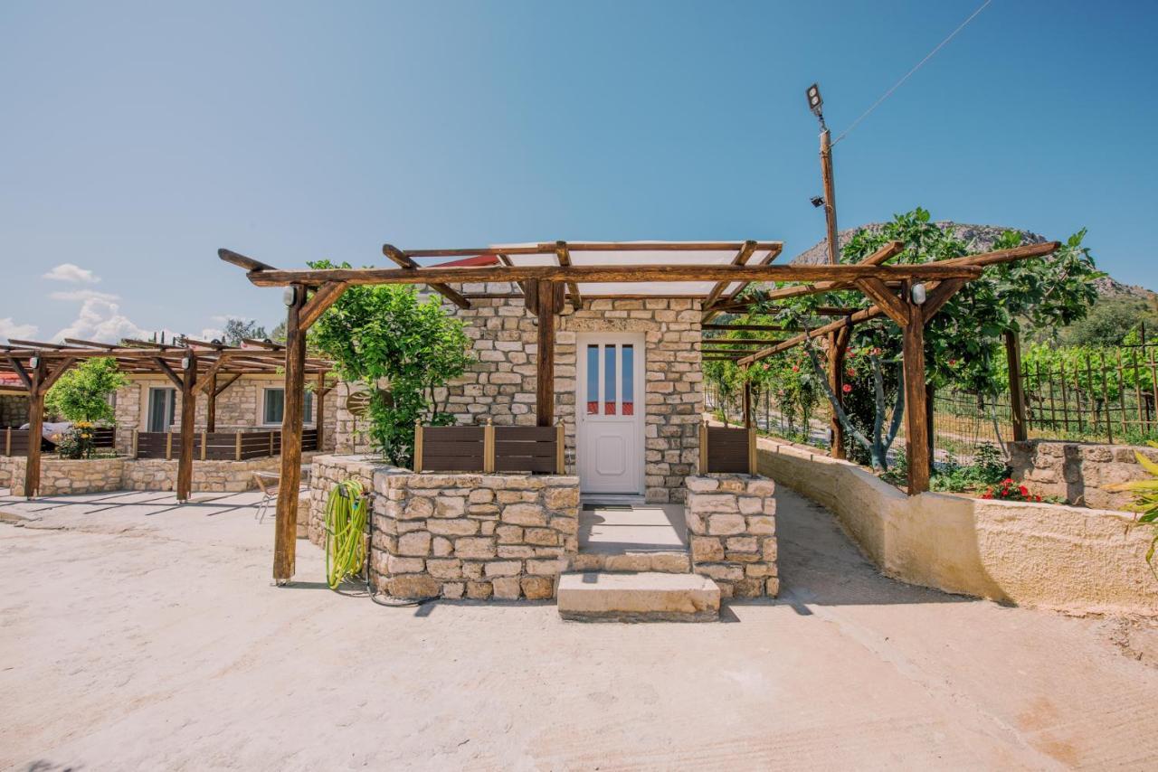 Acrocorinth Apartments Dış mekan fotoğraf