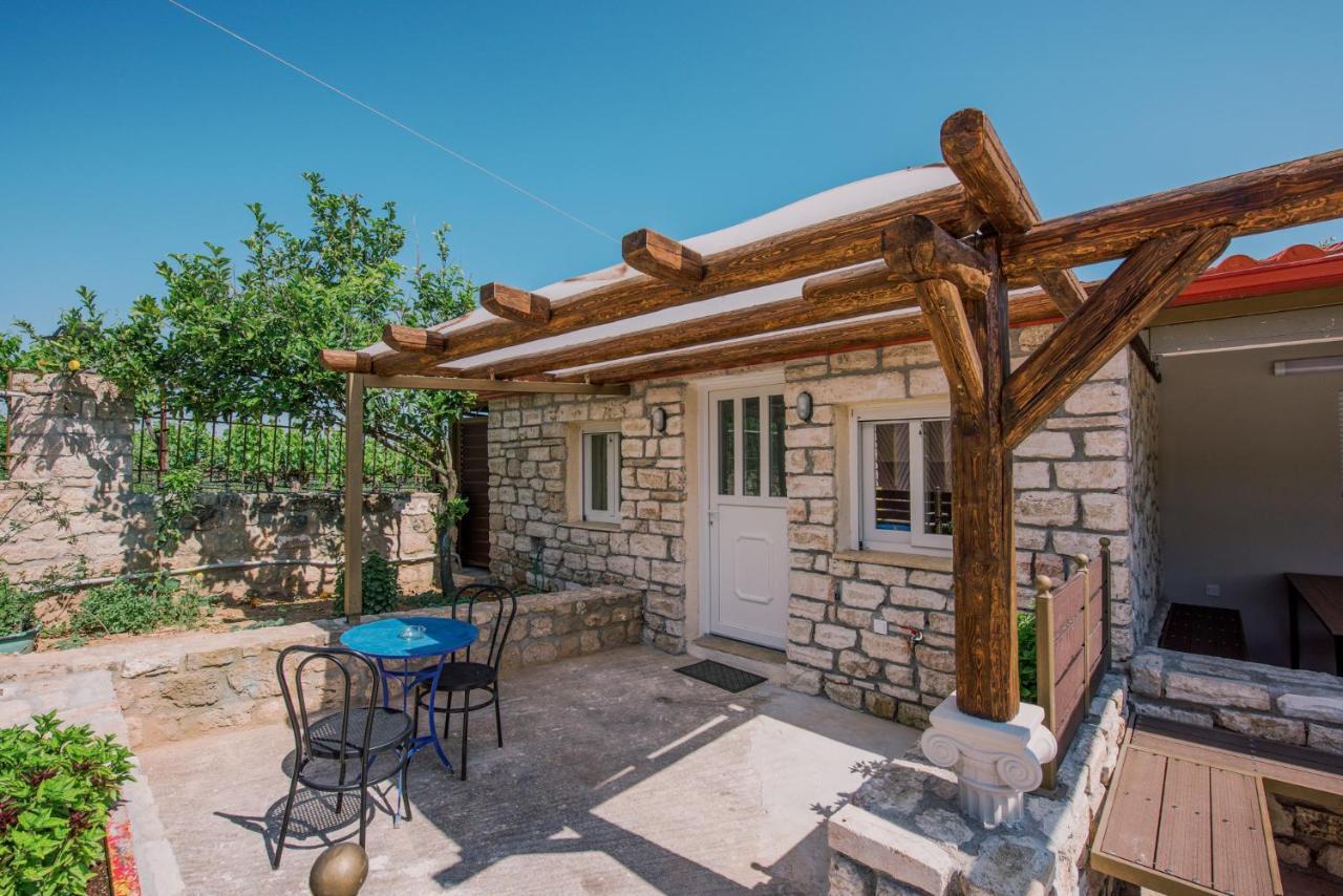 Acrocorinth Apartments Dış mekan fotoğraf