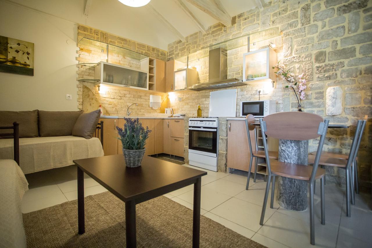 Acrocorinth Apartments Dış mekan fotoğraf